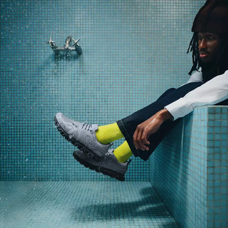 On Men's Cloud 6 Waterproof Shoes