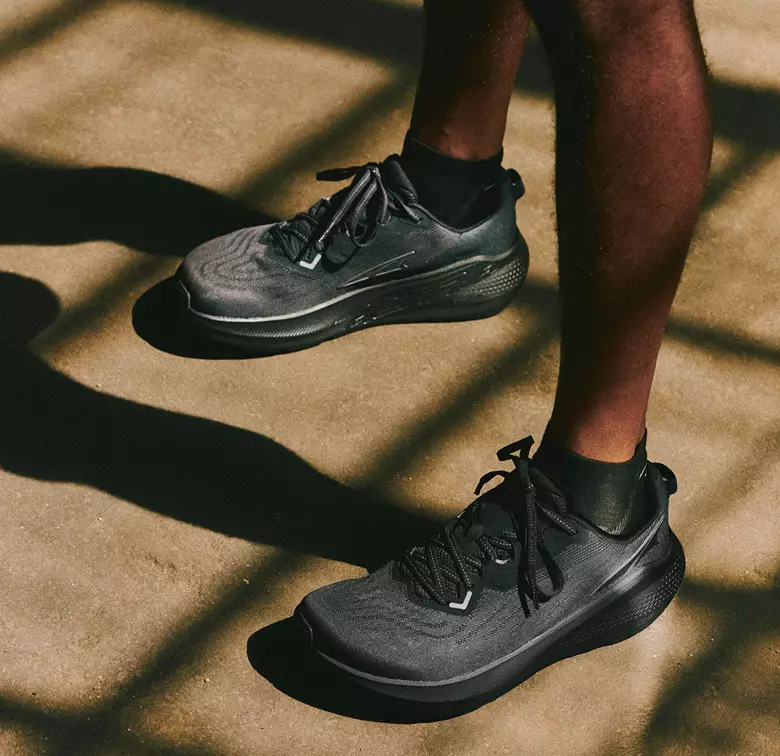 Altra Men's FWD VIA Road Running Shoes