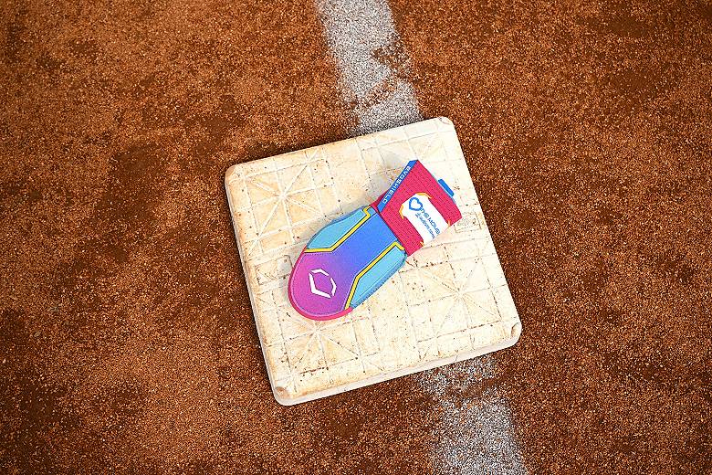 EvoShield Adult Universal Love The Moment Sliding Mitt 2.0 4 EvoShield Adult Universal Love The Moment Sliding Mitt 2.0