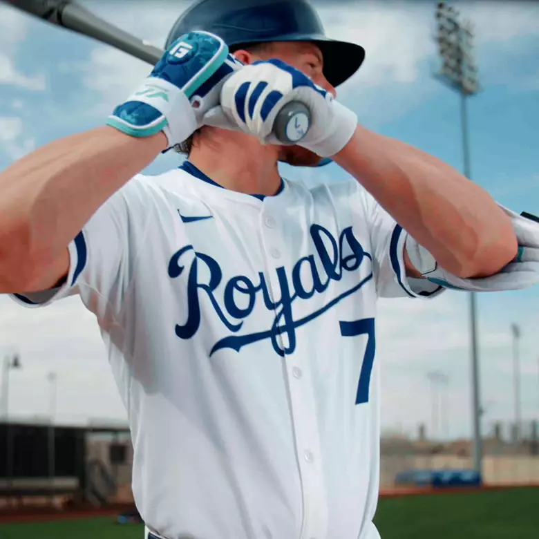 G-FORM Adult Bobby Whitt Jr. Fire & Ice Batter's Elbow Guard 3 G-FORM Adult Bobby Whitt Jr. Fire & Ice Batter's Elbow Guard